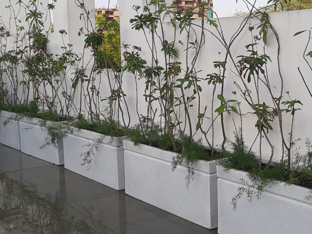 Reck Teck Planter